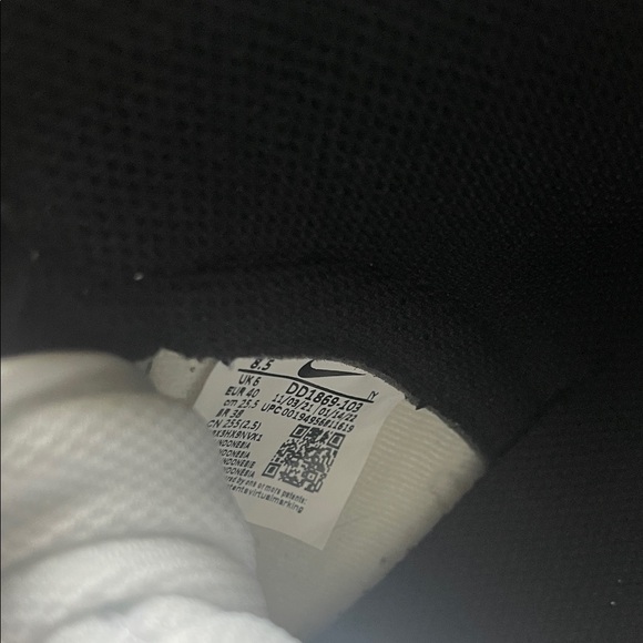 NIB- Nike High Dunks Pandas Men/Women Black and White - Picture 6 of 13